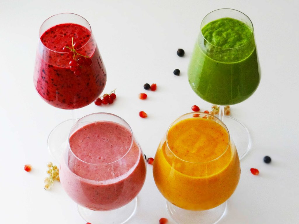 4 tipuri de Smoothie-uri cu fructe
