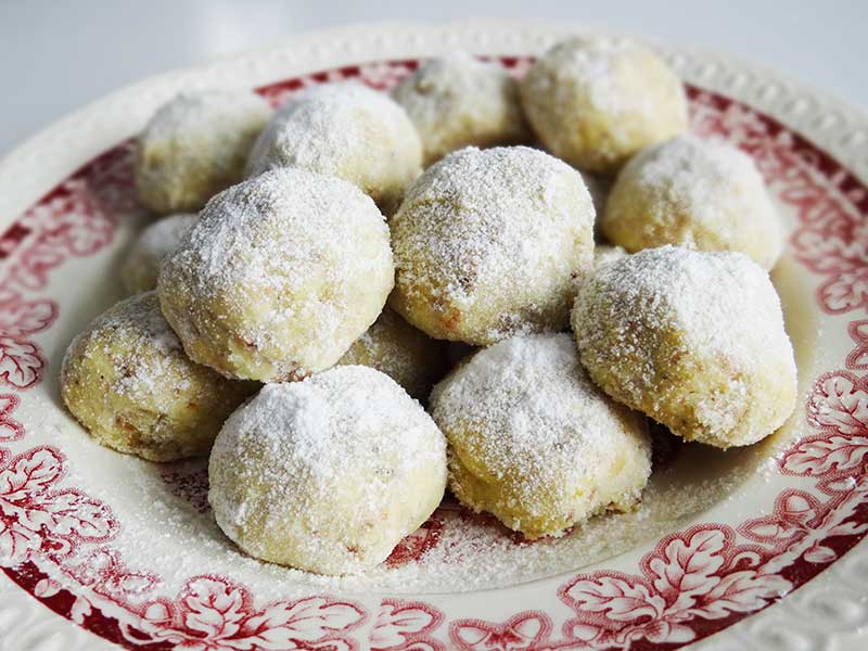 “Bulgări de zăpadă” cu nucă
